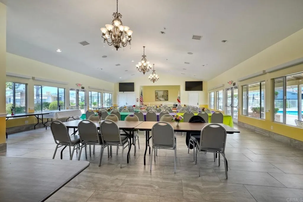 https://cdn.realtyfeed.com/cdn/127/306605385/2705bdb51c735ba295420bfc0e6c7952.webp