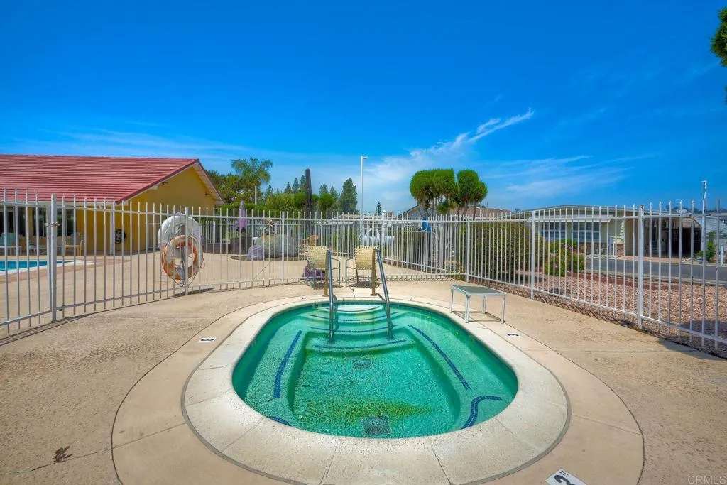 https://cdn.realtyfeed.com/cdn/127/306605385/2819a61e76d37893ccebfe8c455c71c1.webp