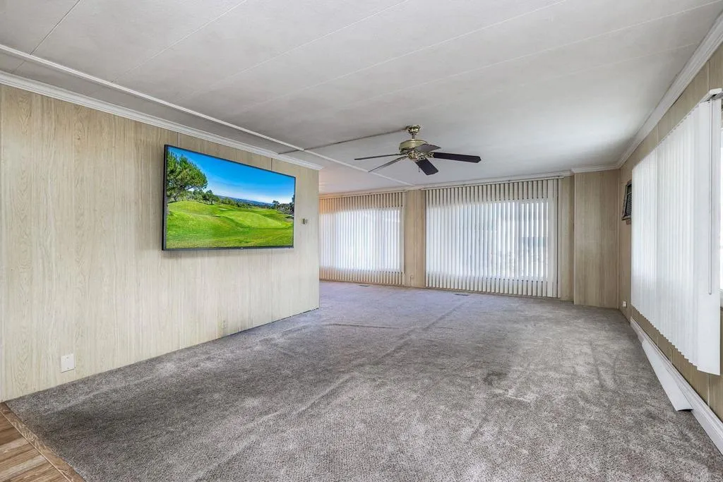 https://cdn.realtyfeed.com/cdn/127/306605385/823c03e5288bd9ee2b4957b23062d43f.webp