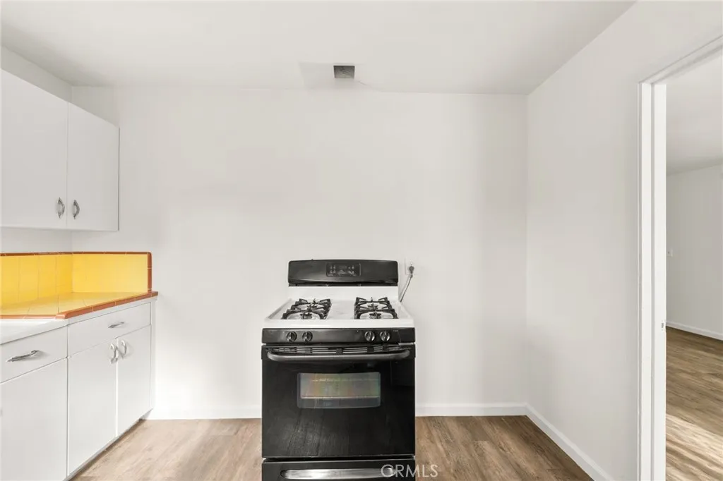 https://cdn.realtyfeed.com/cdn/127/306605393/f576c1a777af1ada1a8e261793ad1969.webp