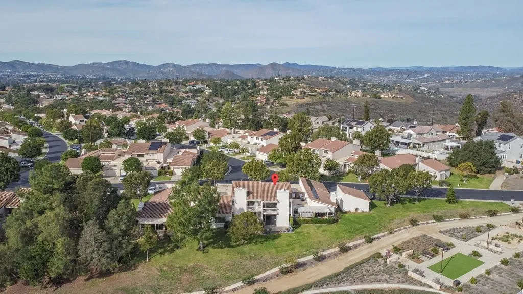 https://cdn.realtyfeed.com/cdn/127/306605405/73a2a662526264d28e1d23a3daf9093c.webp