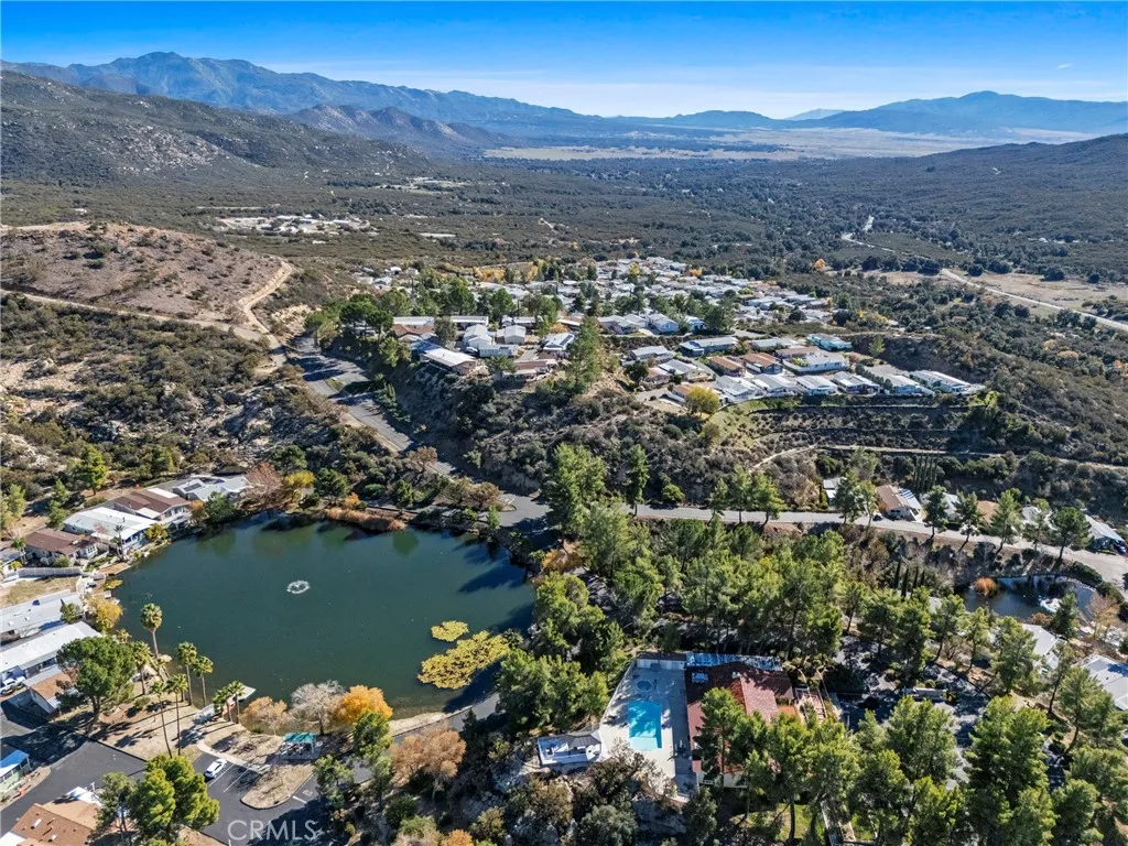 https://cdn.realtyfeed.com/cdn/127/306605455/8cd4559434c2193c7005728532fa4485.webp