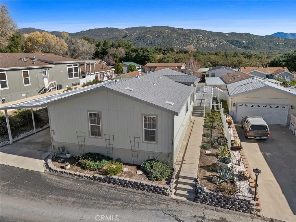 https://cdn.realtyfeed.com/cdn/127/306605455/e05670bf6eb4a5a0c91d1eb8c56e01e8.webp