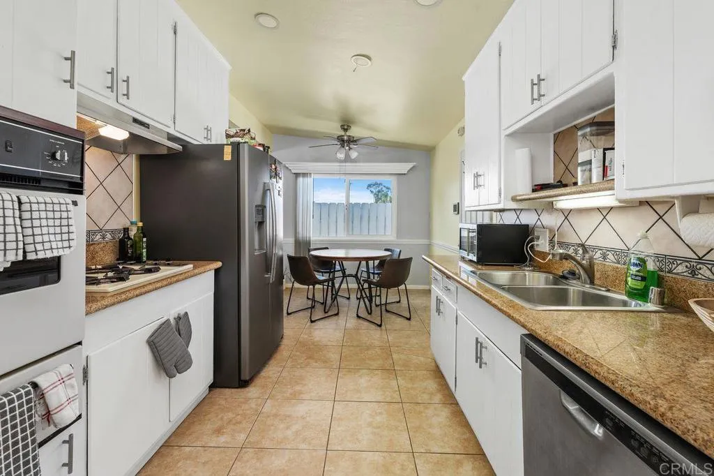 https://cdn.realtyfeed.com/cdn/127/306605472/02ee5b777f8bf960b984efc9c544c7a1.webp