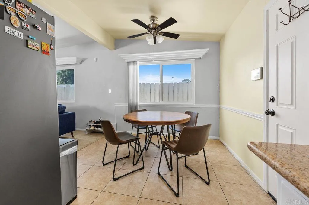 https://cdn.realtyfeed.com/cdn/127/306605472/1ee31bacb9e5c4631f69285f5242c99c.webp