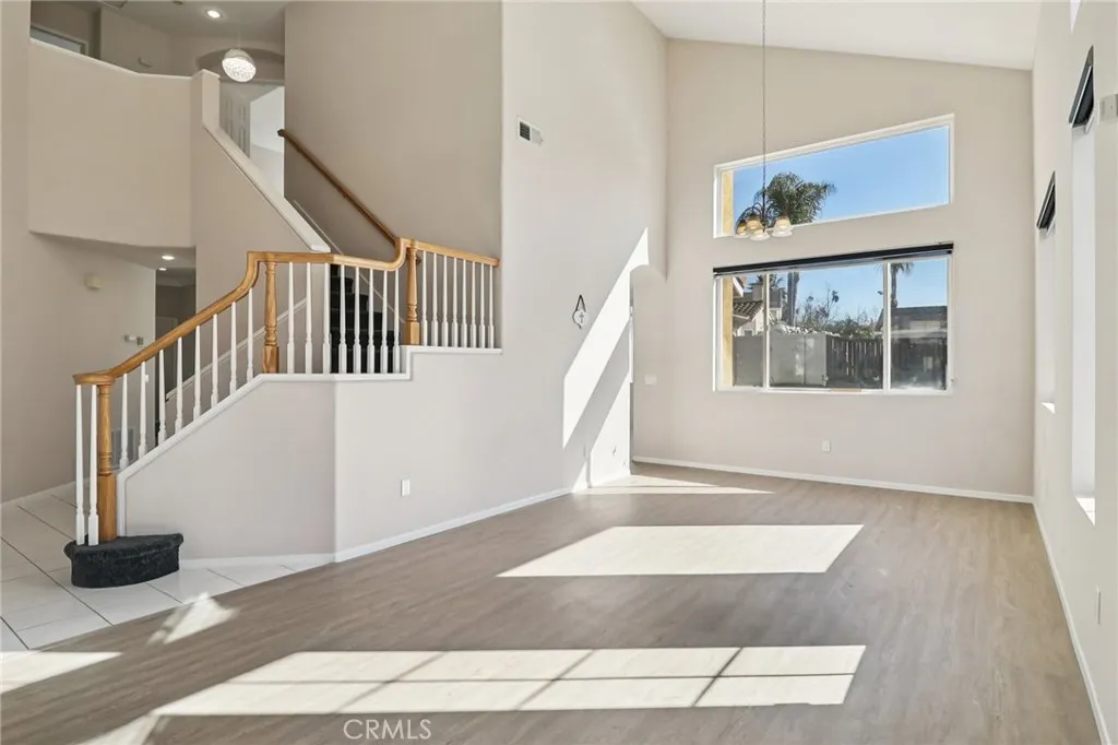 https://cdn.realtyfeed.com/cdn/127/306605556/47ae9c71b09917327e17811b812c41ec.webp