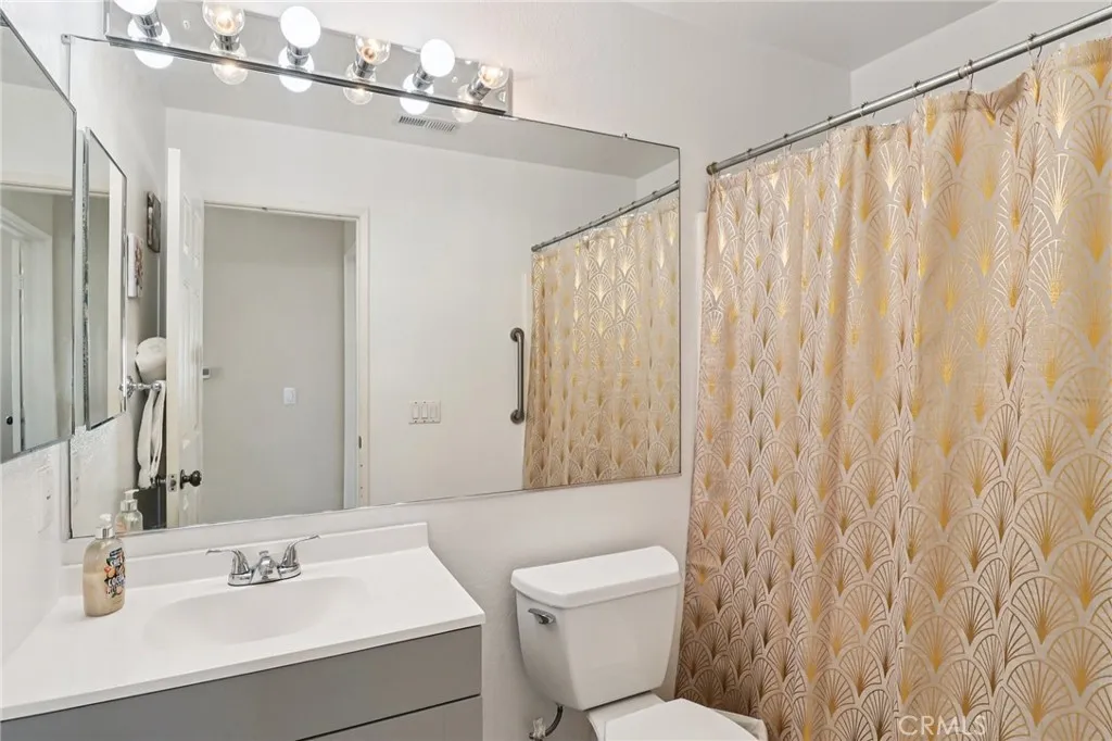 https://cdn.realtyfeed.com/cdn/127/306605556/7e81437f35894d514e853ad9c1f0d6d0.webp