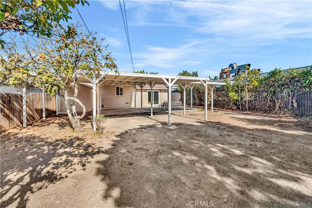 https://cdn.realtyfeed.com/cdn/127/306605559/1b9d51cca527cf8d4f1b50a22e636765.webp