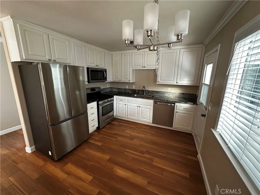 20011 Shorewood, Huntington Beach, CA 92646