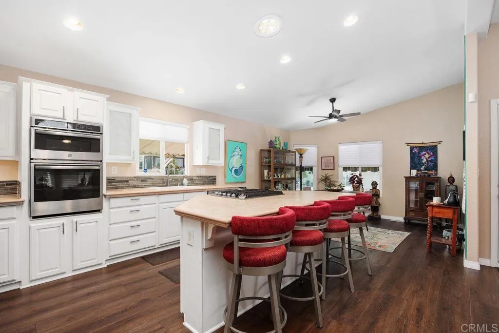https://cdn.realtyfeed.com/cdn/127/306605584/203e0adec87221a49347a53ac8bb14f8.webp