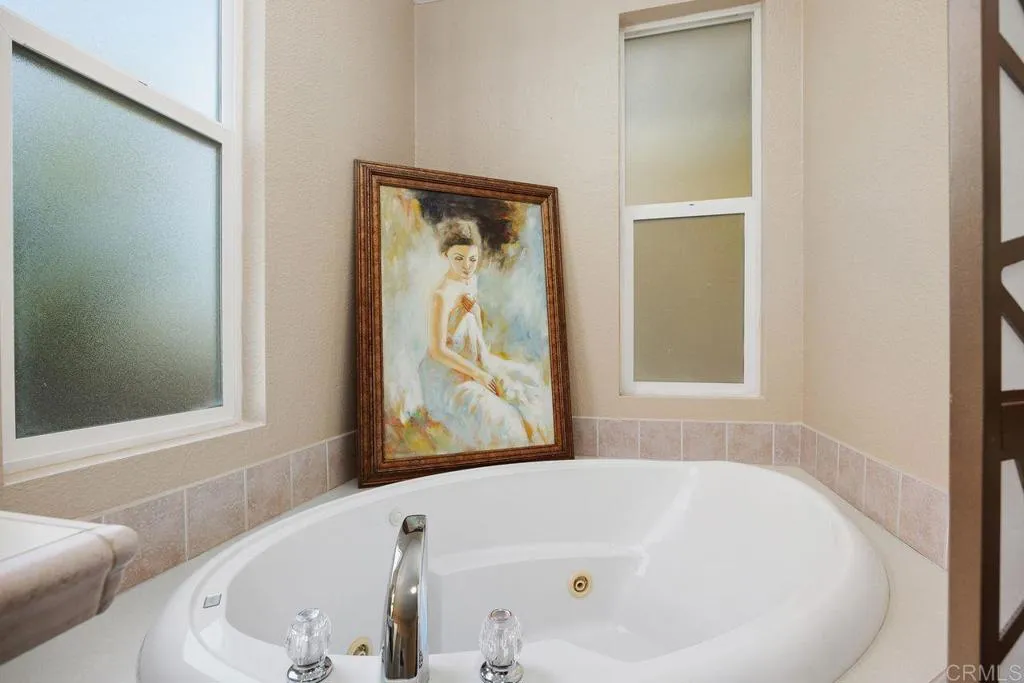 https://cdn.realtyfeed.com/cdn/127/306605584/cb92d4e03009568f1772f01f24396f9a.webp