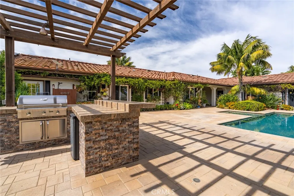 https://cdn.realtyfeed.com/cdn/127/306605673/33608569d16481cfb2683ff678349210.webp