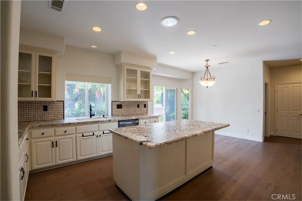 https://cdn.realtyfeed.com/cdn/127/306605673/778ad0091c70c8517e5f2995decd684b.webp