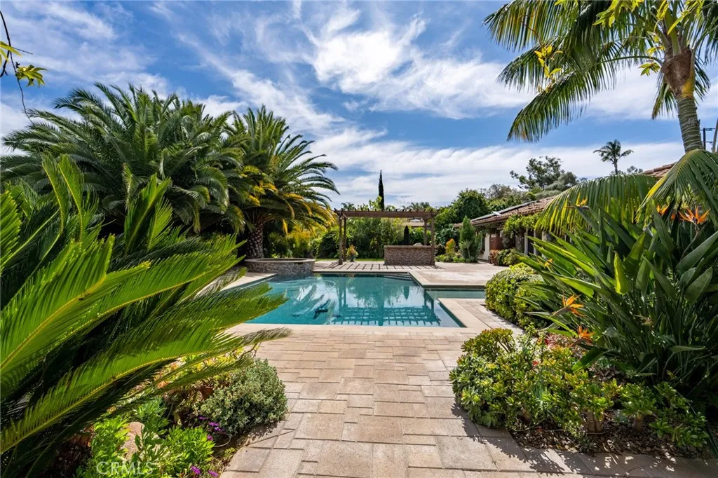 https://cdn.realtyfeed.com/cdn/127/306605673/aec942eec0f083c8e564fa3049ad257a.webp