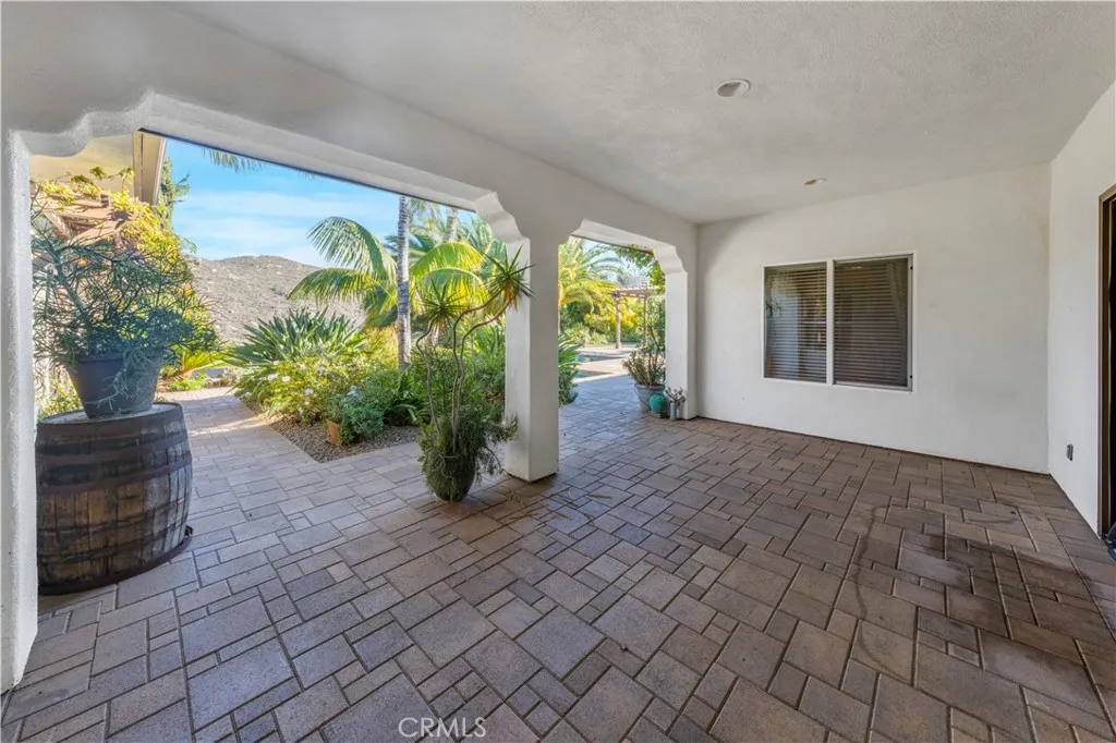 https://cdn.realtyfeed.com/cdn/127/306605673/e4ef2c37dc3196cfc9fee454ede965c4.webp