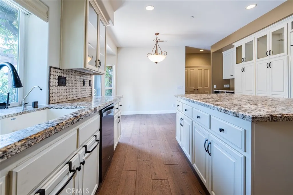 https://cdn.realtyfeed.com/cdn/127/306605673/ec2bc15191c9098fe2fdae5068db91ba.webp
