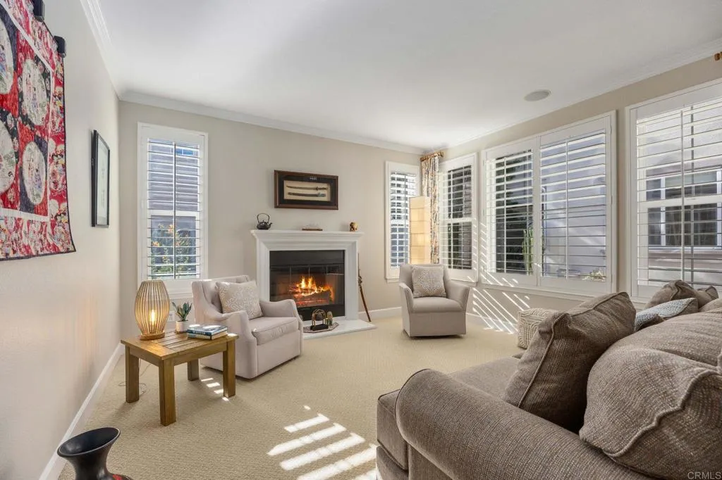 https://cdn.realtyfeed.com/cdn/127/306605682/23d3fe1b383507493a4ba509dc4d9b16.webp