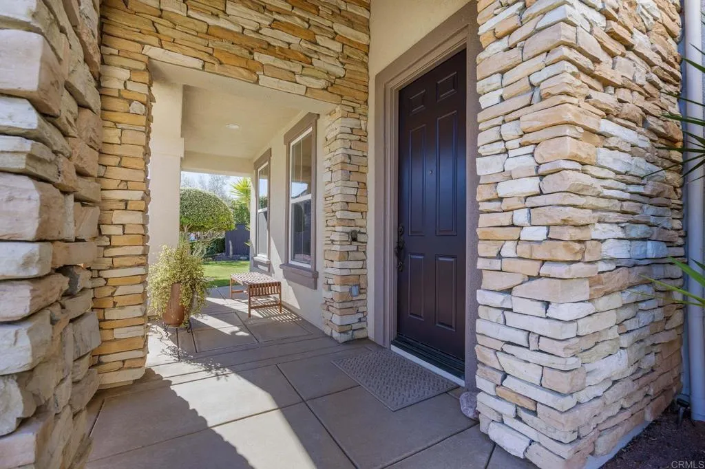 https://cdn.realtyfeed.com/cdn/127/306605682/b8957ee71dd70318632d148892740dc4.webp