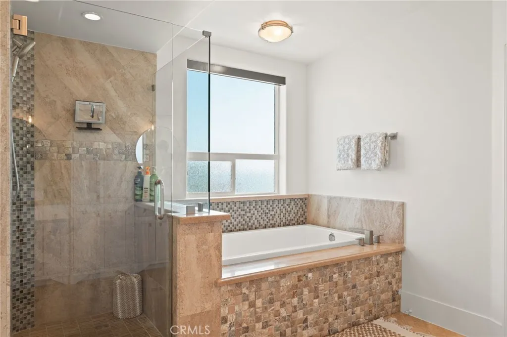 Photo #21: OC25277644 Listing: Photo #21