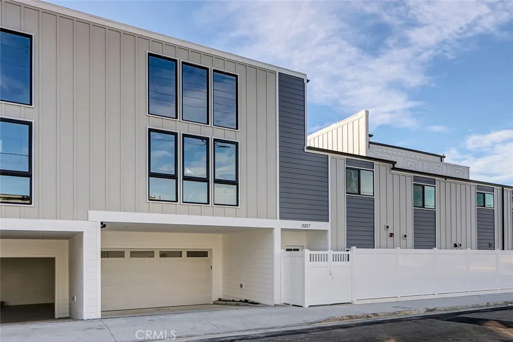 Redondo Beach, CA 90278