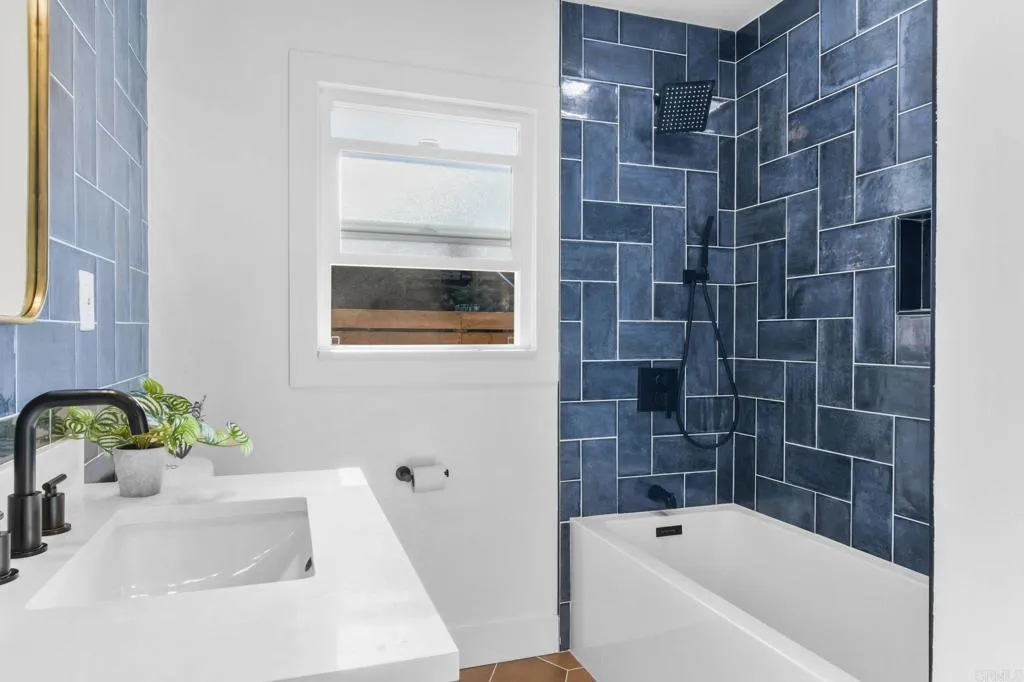https://cdn.realtyfeed.com/cdn/127/306605842/289ef4fe8a12567b08de4c000e341748.webp