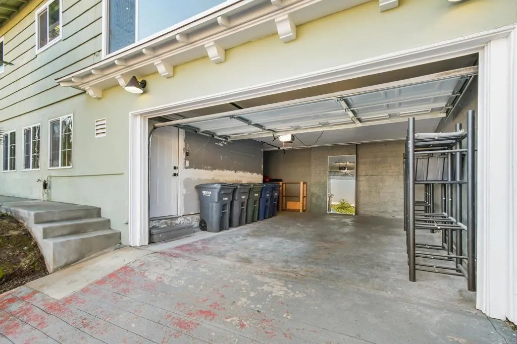 https://cdn.realtyfeed.com/cdn/127/306605842/75ceee2d4760cb6b87b563b17a551678.webp