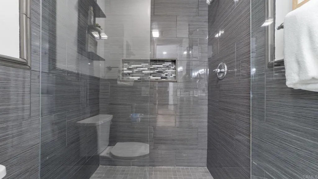 Photo #15: NDP2511502 Listing: Photo #15