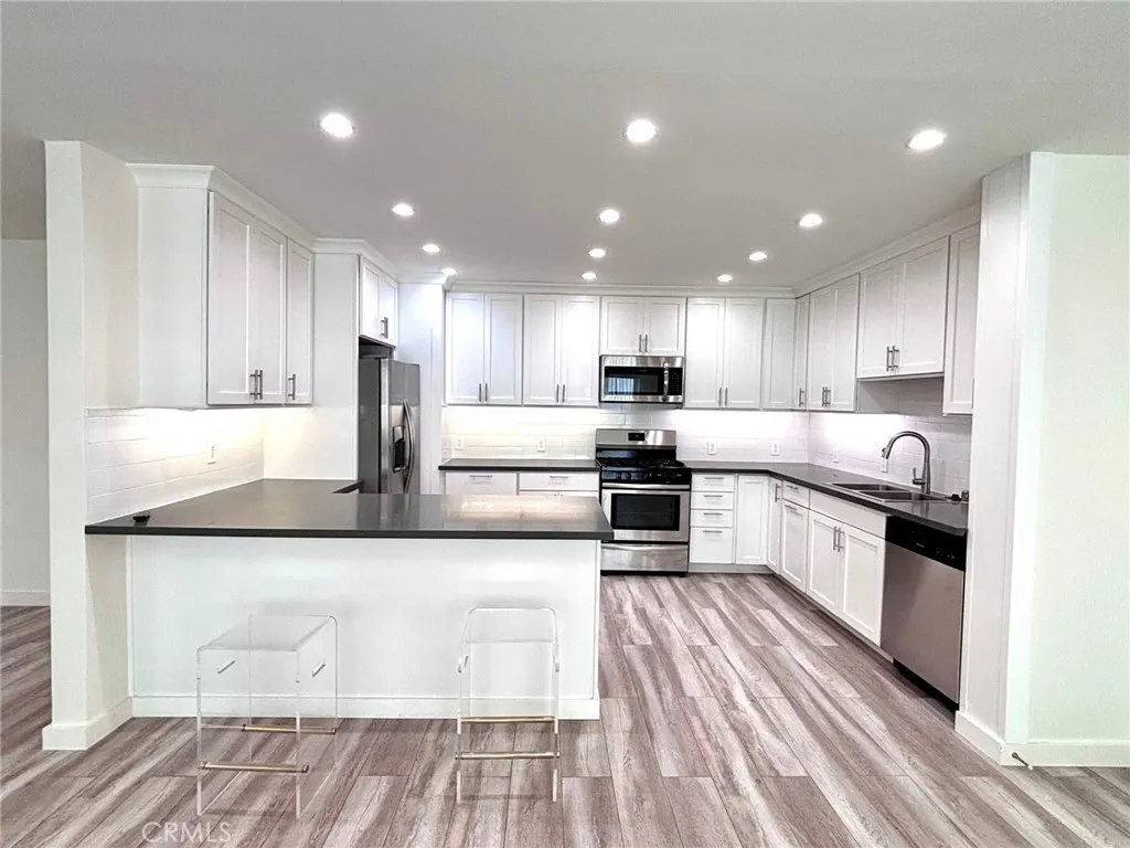 300 Maryland Street Unit 1, El Segundo, CA 90245 - Photo 5 of 22, El Segundo, CA