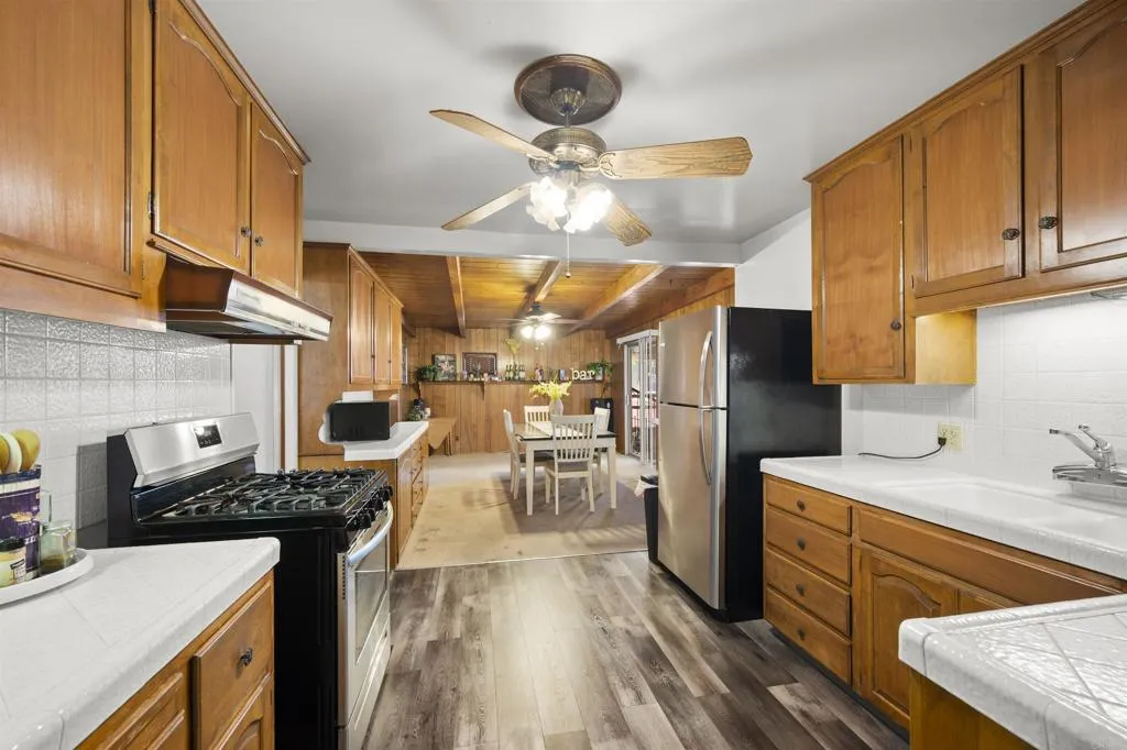https://cdn.realtyfeed.com/cdn/127/306606000/8fb5633b819326204f747fb62ec6d26b.webp