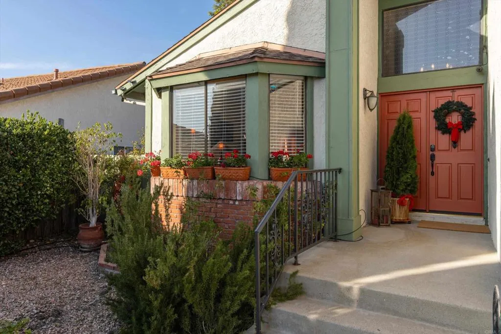 https://cdn.realtyfeed.com/cdn/127/306606013/469f2c189bab066f6116c23c1e48ef89.webp