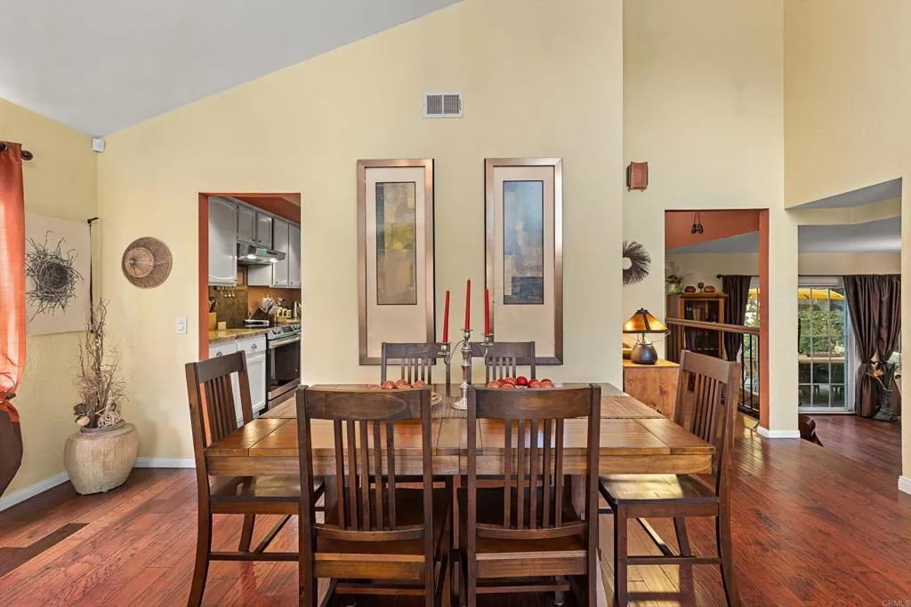 https://cdn.realtyfeed.com/cdn/127/306606013/a1a7128b993253913a138338a9fbcb7e.webp