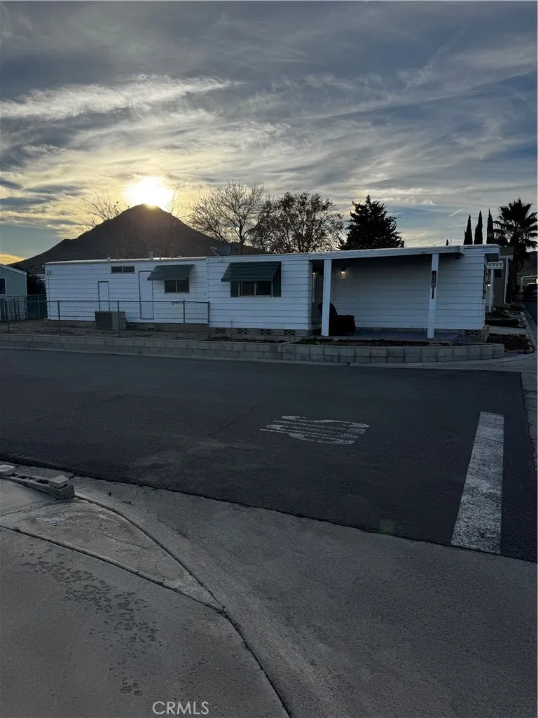 20683 Waalew, Apple Valley, CA 92307 - Photo 2 of 12, Apple Valley, CA