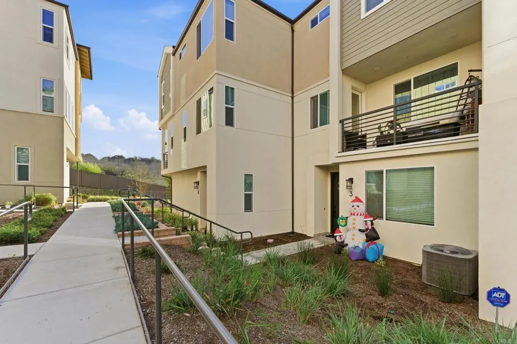 Photo #3: PTP2509200 Listing: Photo #3