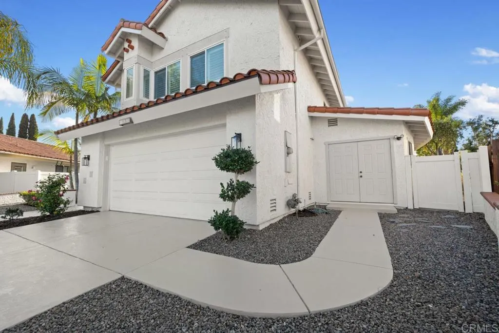https://cdn.realtyfeed.com/cdn/127/306606215/18393458aa8c2e46eeb2690894b04d8c.webp