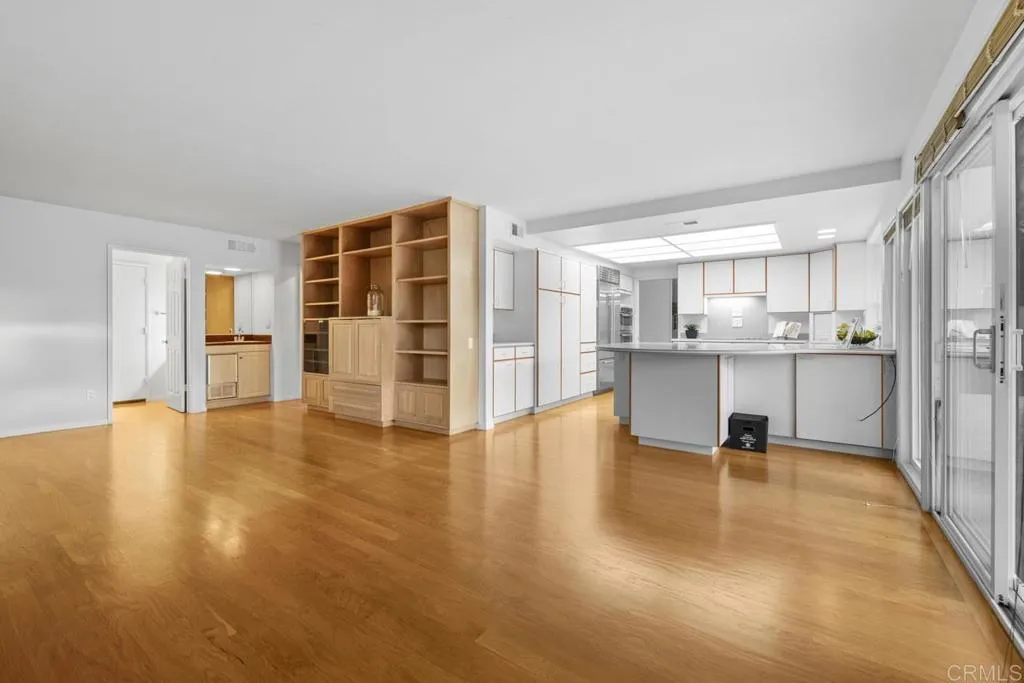 https://cdn.realtyfeed.com/cdn/127/306606215/4b4610eece2fcb8ba084b13ac529e842.webp