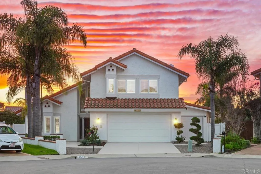 https://cdn.realtyfeed.com/cdn/127/306606215/a0eedf622aaff758f45193f3640c52b9.webp