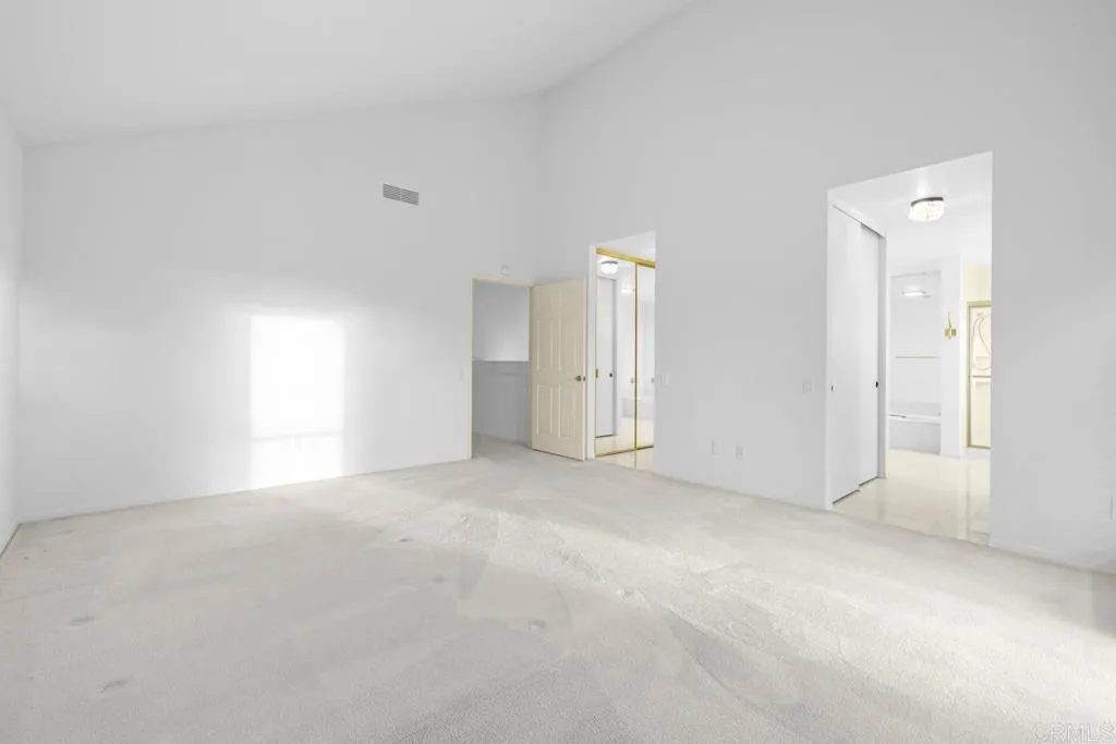 https://cdn.realtyfeed.com/cdn/127/306606215/a583ab41820bae6a1e2a4f28404718be.webp