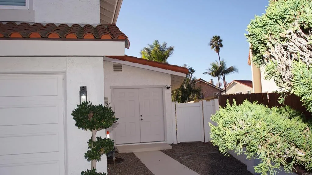 https://cdn.realtyfeed.com/cdn/127/306606215/bd153bda14665a8672d1636988172b5b.webp