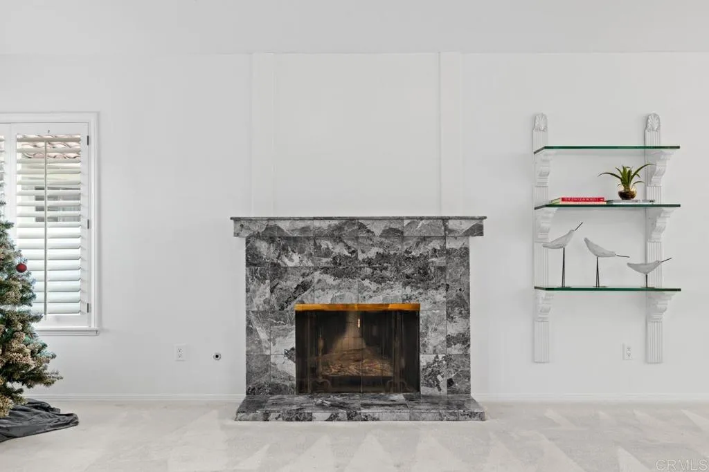 https://cdn.realtyfeed.com/cdn/127/306606215/c6f8399634e40a48c3823a1641f4f1d1.webp