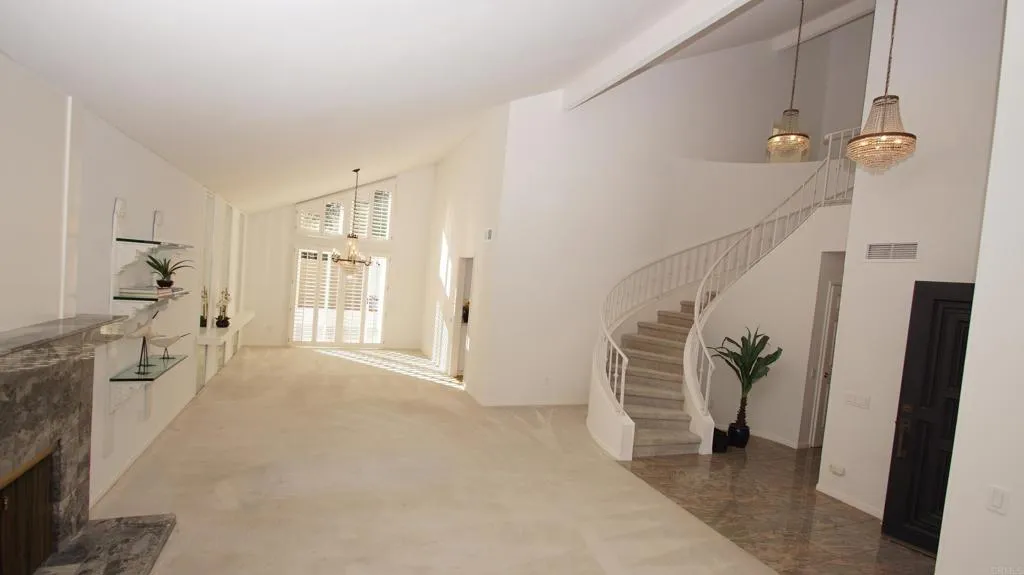 https://cdn.realtyfeed.com/cdn/127/306606215/fd1696de3e340662048669f73f6b7ed8.webp