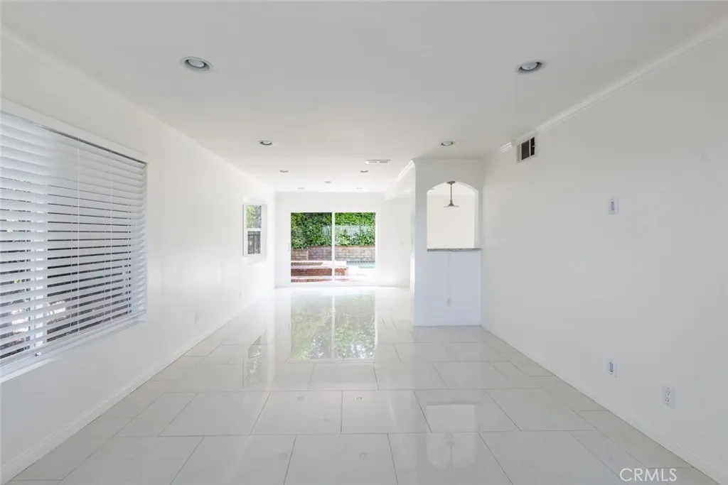 24526 Calvert Street, Woodland Hills, CA 91367 - Photo 4 of 41, Woodland Hills, CA