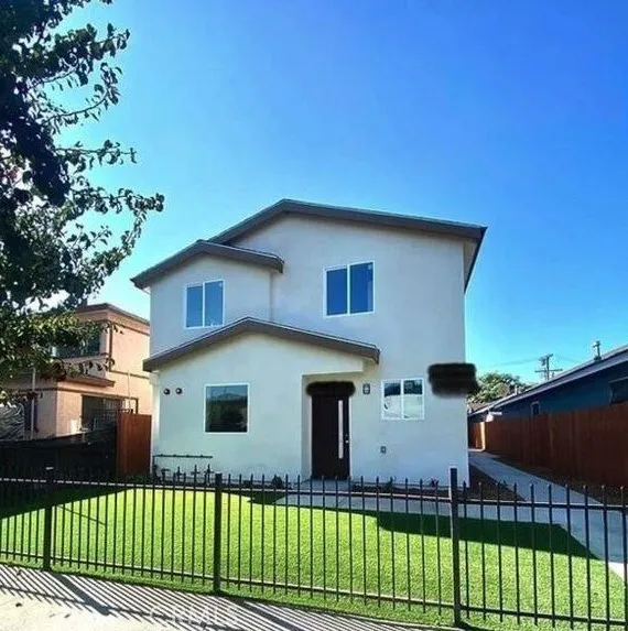 Los Angeles, CA 90011