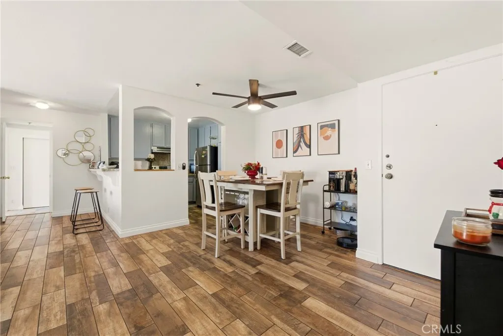 Photo #14: IG25278162 Listing: Photo #14