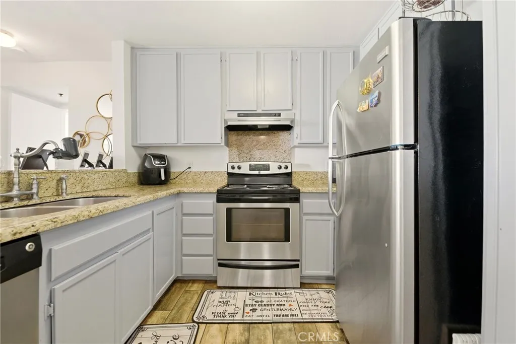 Photo #5: IG25278162 Listing: Photo #5