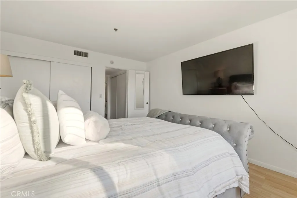 Photo #19: IG25278162 Listing: Photo #19