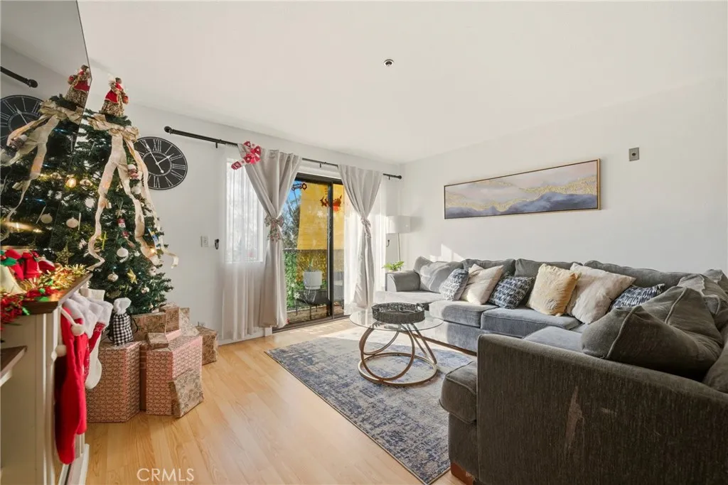 Photo #17: IG25278162 Listing: Photo #17