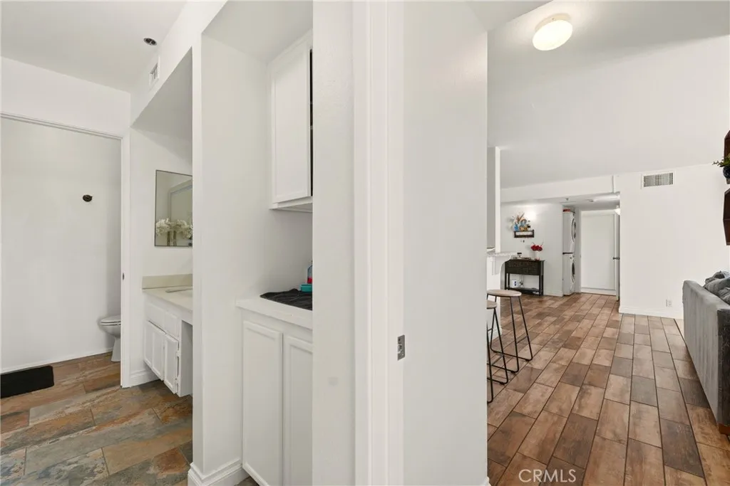 Photo #24: IG25278162 Listing: Photo #24