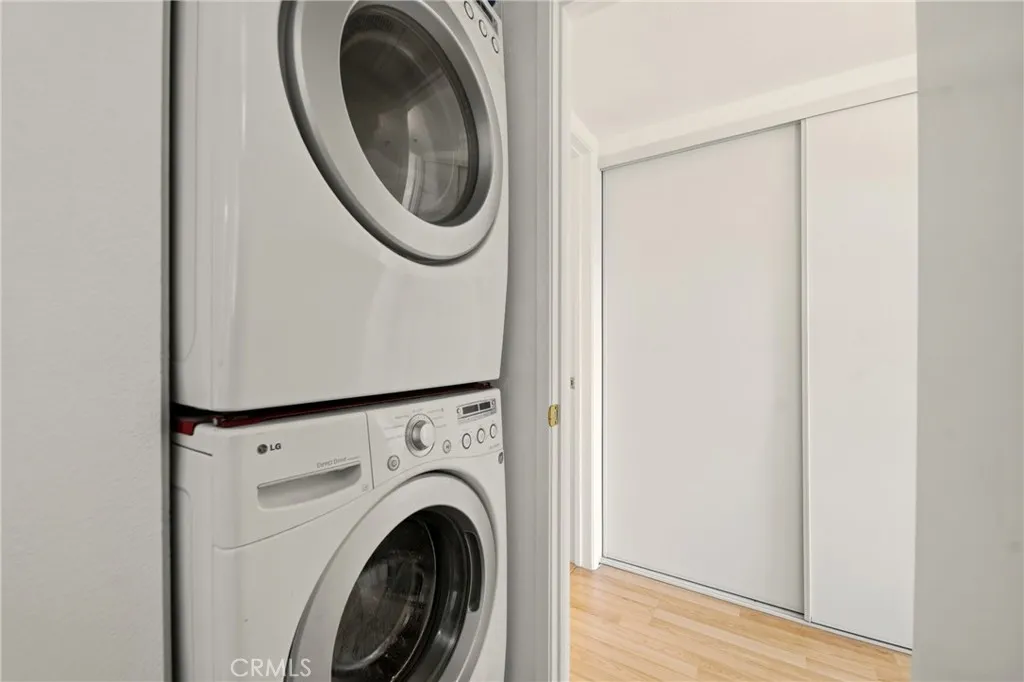 Photo #11: IG25278162 Listing: Photo #11