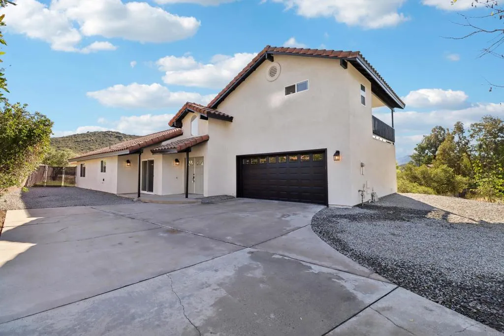 https://cdn.realtyfeed.com/cdn/127/306606323/7224b1d693733ed253c085aeaf825ea8.webp