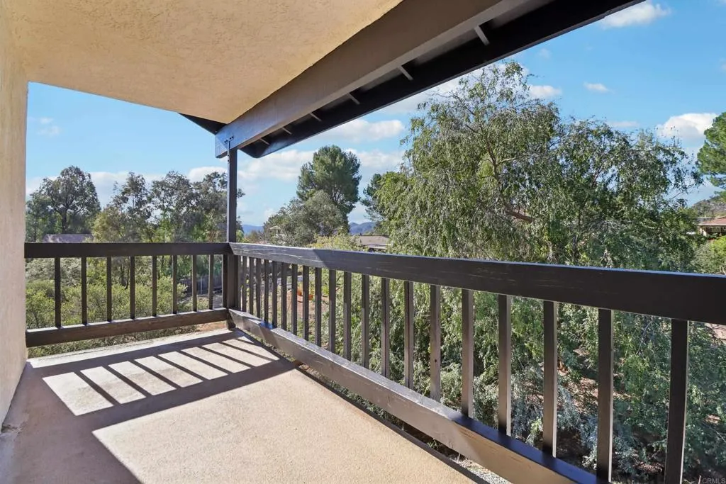 https://cdn.realtyfeed.com/cdn/127/306606323/eafa0a479aa3de71d13e41c264f9466f.webp
